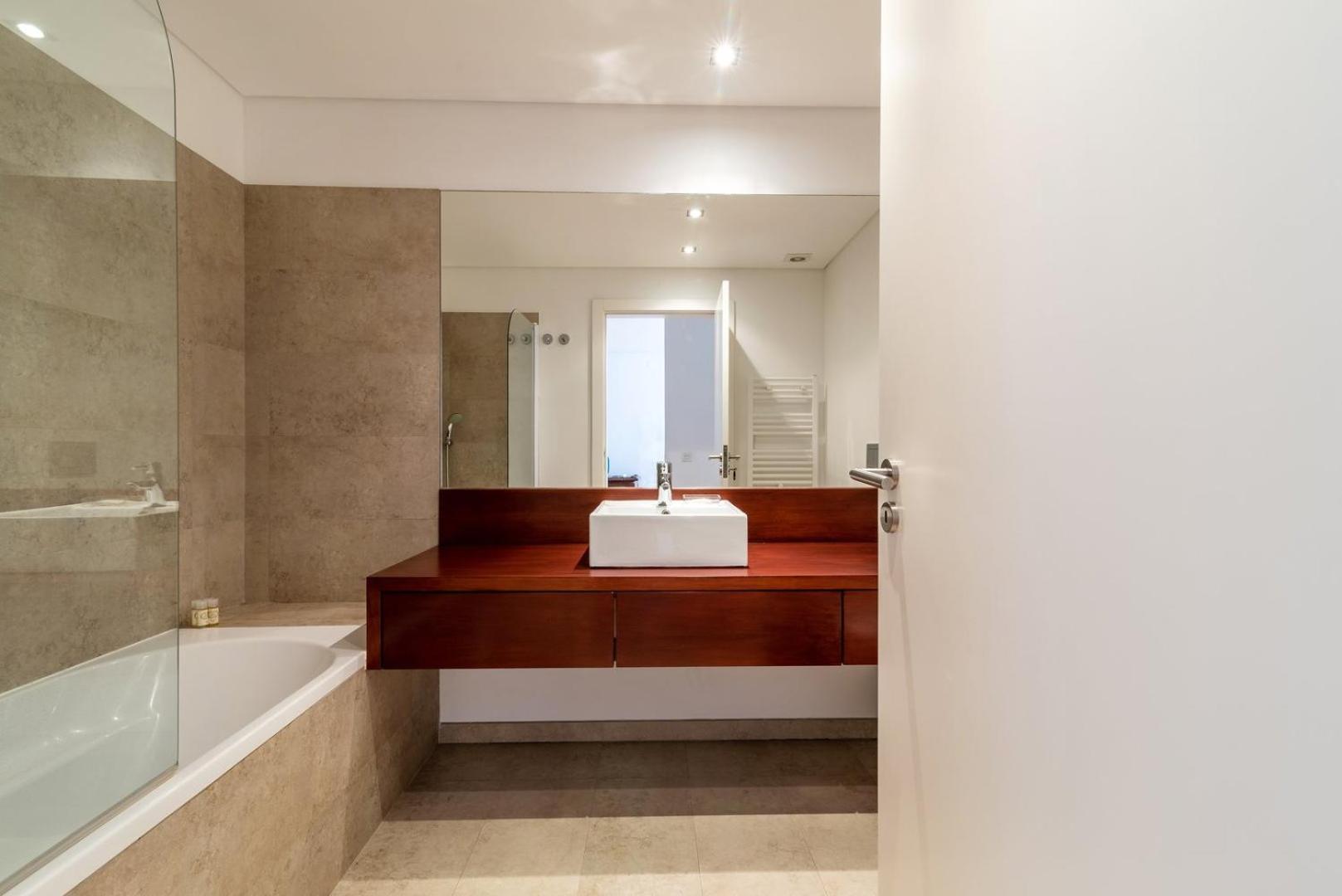 Guestready - Alges Apt With Stunning Rooftop Pool Apartment Ngoại thất bức ảnh